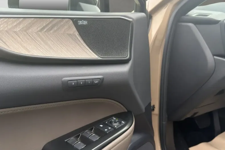 Lexus NX 350h din 2024 cu 21.420 km - oferta LEX204714 - foto 12