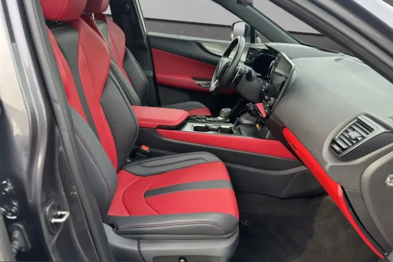 Lexus NX 450h din 2024 cu 49.257 km - oferta LEX204716 - foto 18