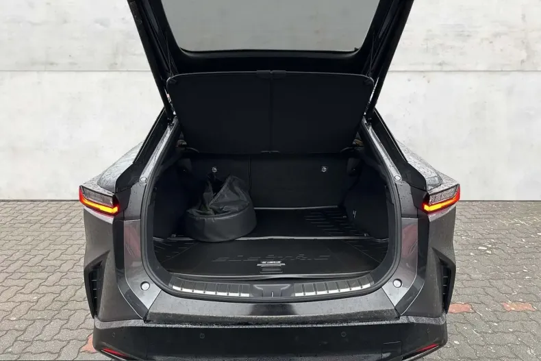 Lexus RZ din 2023 cu 3.000 km - oferta LEX204719 - foto 8