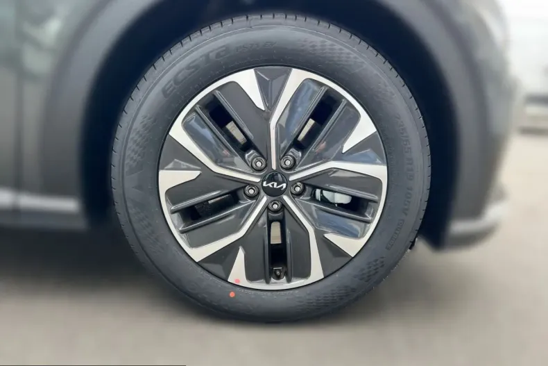 Kia EV6 din 2023 cu 29.800 km - oferta KIA204721 - foto 7