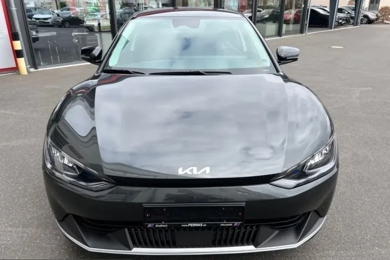 Kia EV6 din 2023 cu 29.800 km - oferta KIA204721 - foto 17