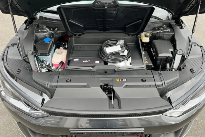 Kia EV6 din 2023 cu 29.800 km - oferta KIA204721 - foto 20