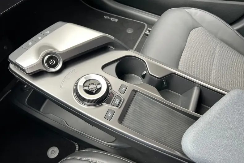 Kia EV6 din 2023 cu 29.800 km - oferta KIA204721 - foto 23