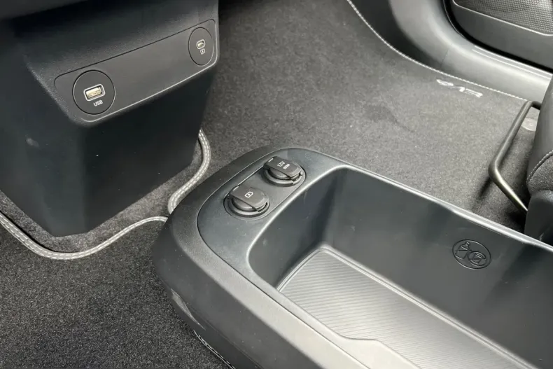 Kia EV6 din 2023 cu 29.800 km - oferta KIA204721 - foto 28