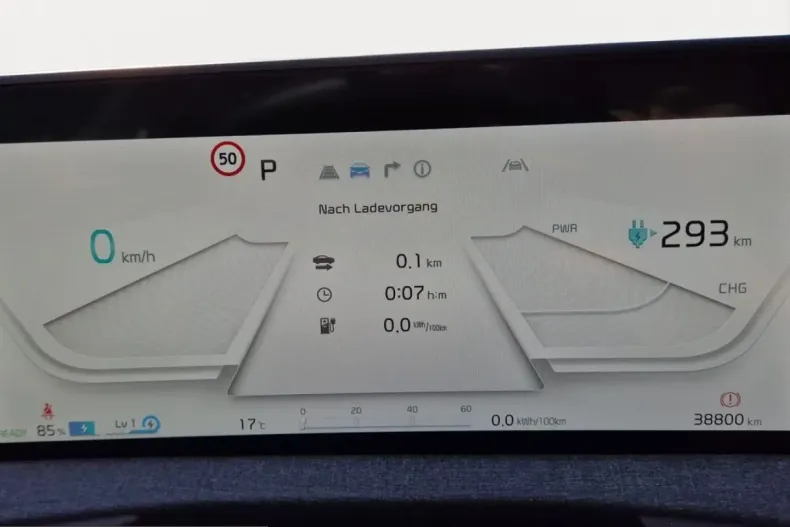 Kia EV6 din 2023 cu 38.800 km - oferta KIA204727 - foto 15