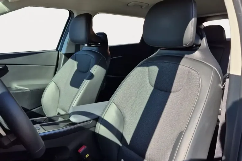 Kia EV6 din 2023 cu 38.800 km - oferta KIA204727 - foto 17