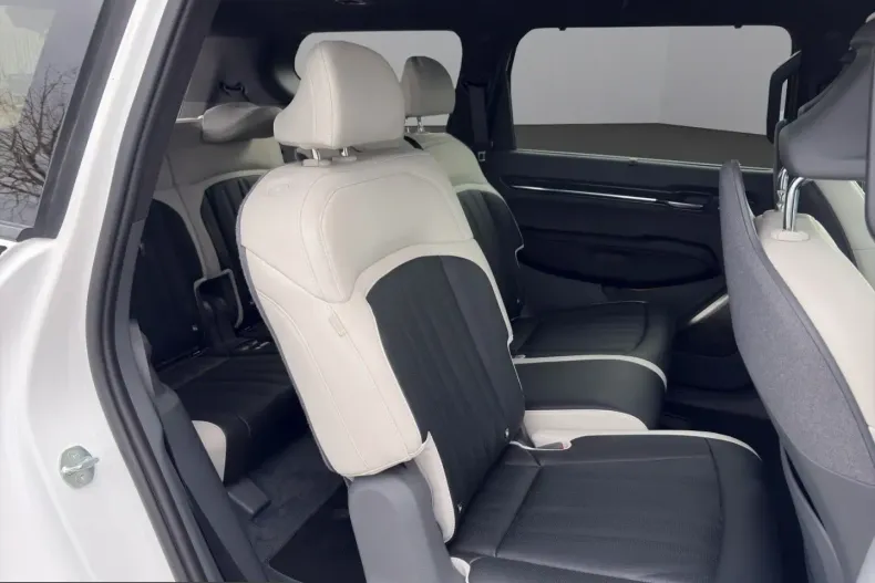 Kia EV9 din 2024 cu 56.132 km - oferta KIA204728 - foto 8