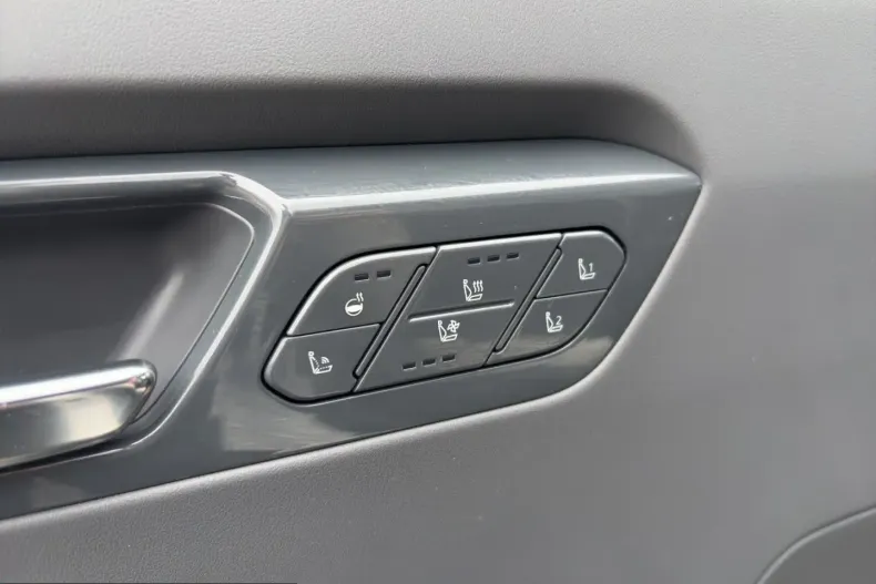 Kia EV9 din 2024 cu 56.132 km - oferta KIA204728 - foto 13