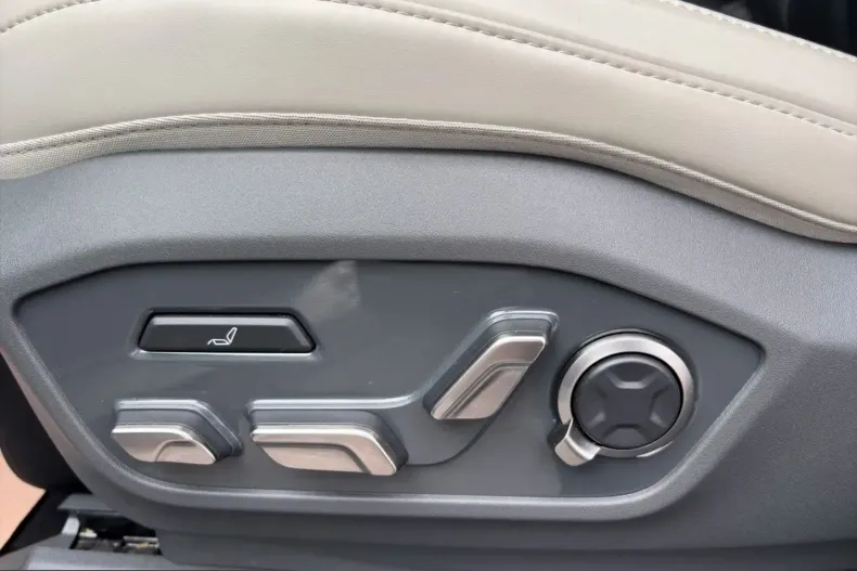 Kia EV9 din 2024 cu 56.132 km - oferta KIA204728 - foto 14