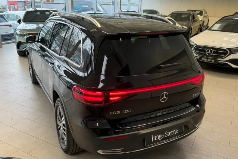 Mercedes-Benz EQB din 2024 cu 21.649 km - oferta MER204731 - foto 4