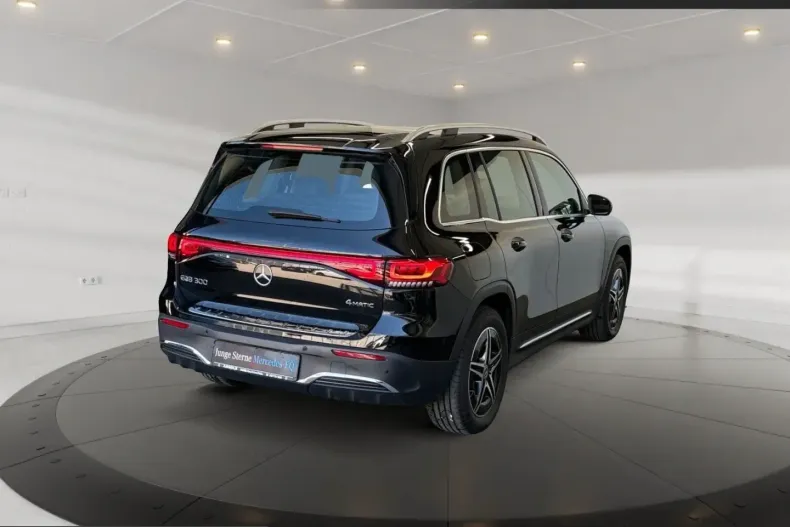 Mercedes-Benz EQB din 2023 cu 43.770 km - oferta MER204739 - foto 4