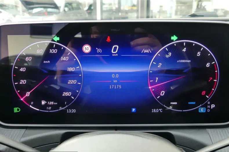 Mercedes-Benz CLE 300 (Clasa CLE) din 2024 cu 17.175 km - oferta MER204747 - foto 7