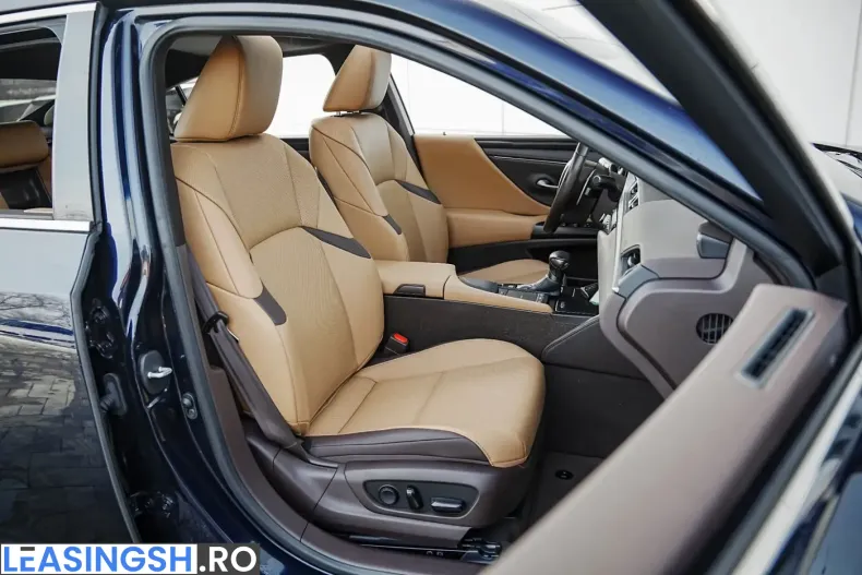 Lexus ES 300 din 2021 cu 114.200 km - oferta LEX204750 - foto 2