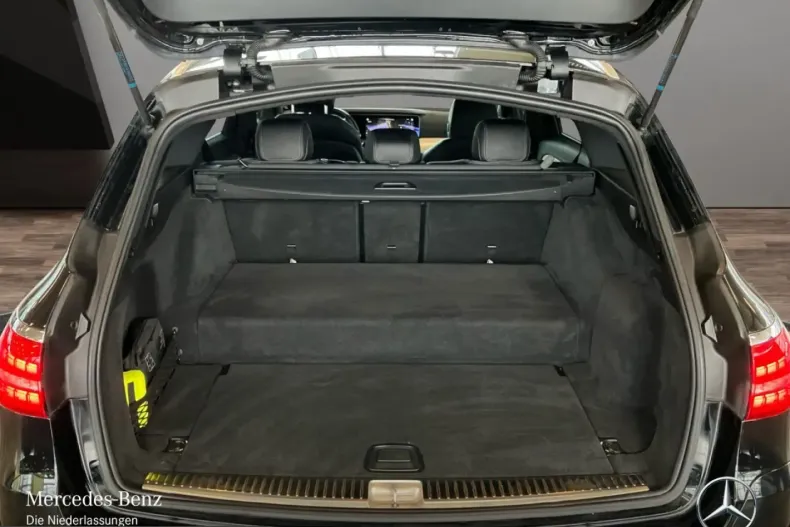 Mercedes-Benz E 300 (Clasa E) din 2022 cu 89.109 km - oferta MER204762 - foto 15