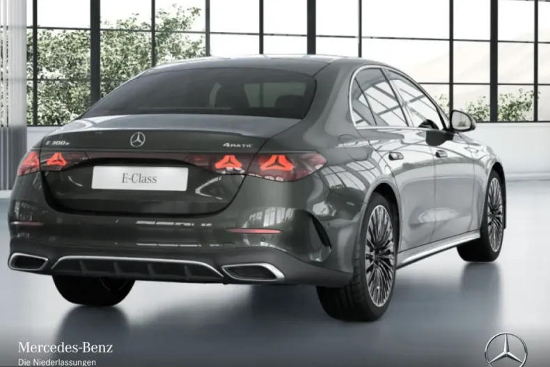 Mercedes-Benz E 300 (Clasa E) din 2025 cu 17.005 km - oferta MER204765 - foto 3