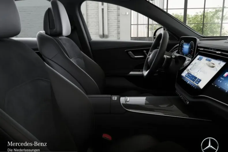 Mercedes-Benz E 300 (Clasa E) din 2025 cu 17.005 km - oferta MER204765 - foto 9