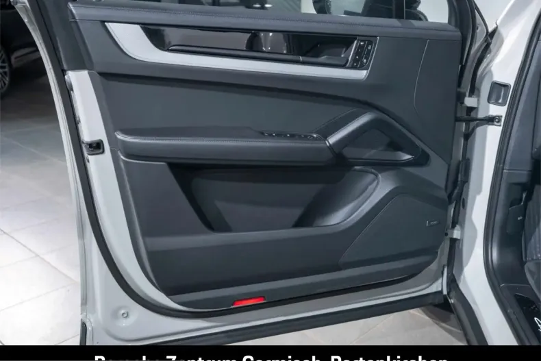 Porsche Cayenne din 2024 cu 26.413 km - oferta POR204772 - foto 13