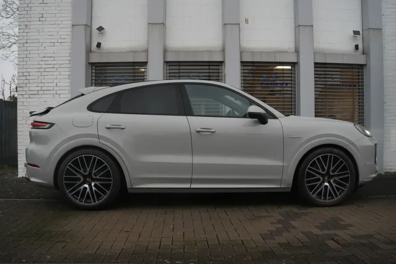 Porsche Cayenne din 2024 cu 16.000 km - oferta POR204774 - foto 6