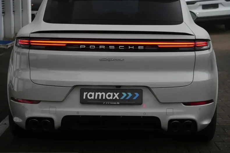 Porsche Cayenne din 2024 cu 16.000 km - oferta POR204774 - foto 9