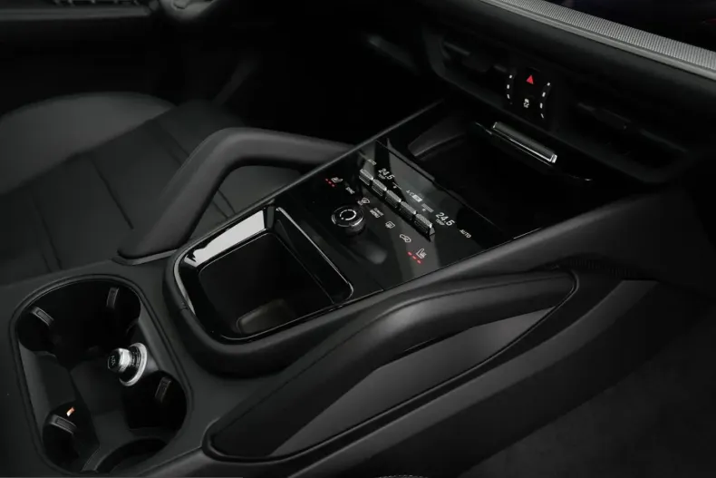 Porsche Cayenne din 2024 cu 16.000 km - oferta POR204774 - foto 23