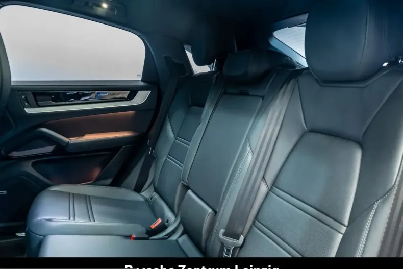 Porsche Cayenne din 2024 cu 44.650 km - oferta POR204778 - foto 19