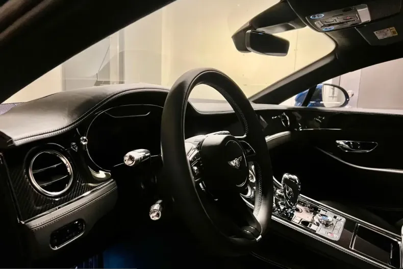 Bentley Continental GT din 2023 cu 2.600 km - oferta BEN204779 - foto 2