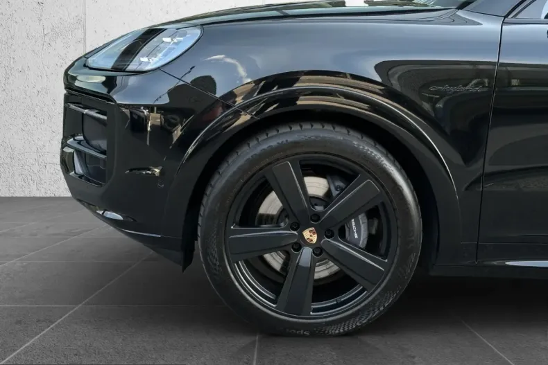 Porsche Cayenne din 2024 cu 34.700 km - oferta POR204785 - foto 6