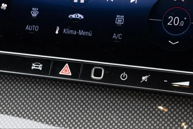 Mercedes-Benz C 180 (Clasa C) din 2025 cu 4.970 km - oferta MER204786 - foto 12