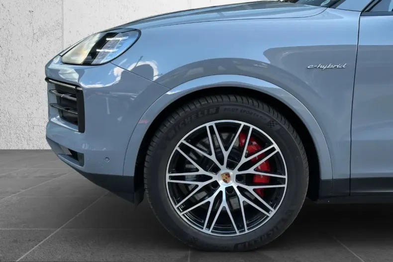Porsche Cayenne din 2024 cu 43.050 km - oferta POR204787 - foto 6