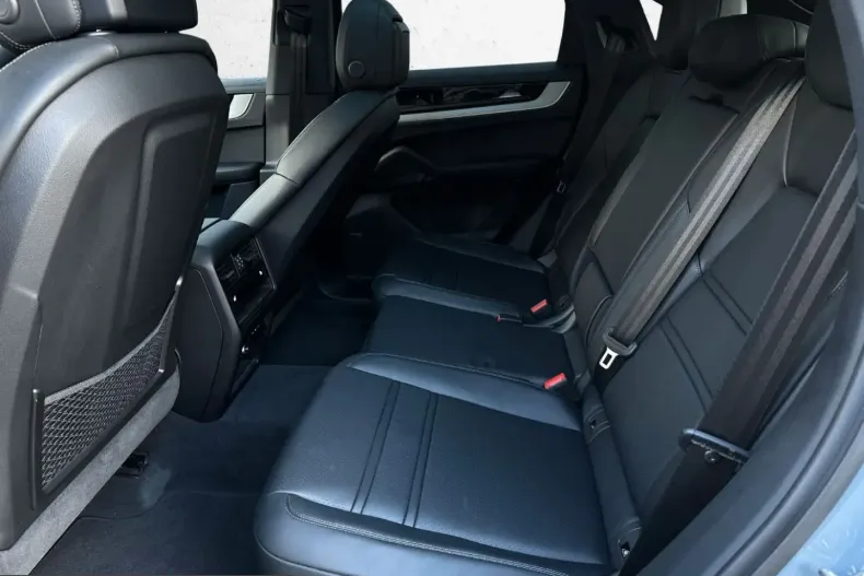 Porsche Cayenne din 2024 cu 43.050 km - oferta POR204787 - foto 8