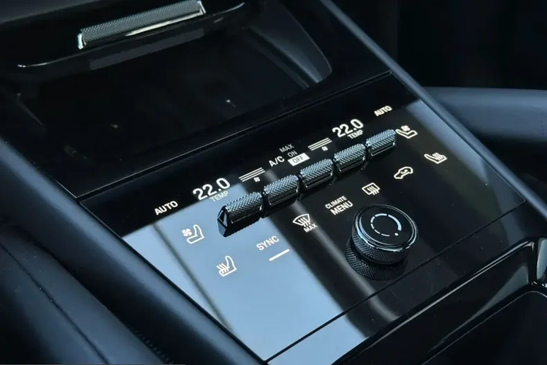 Porsche Cayenne din 2024 cu 43.050 km - oferta POR204787 - foto 12