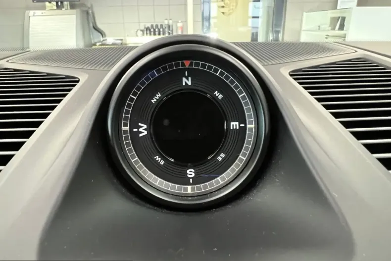 Porsche Cayenne din 2024 cu 9.300 km - oferta POR204788 - foto 19