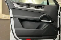 Porsche Cayenne din 2024 cu 9.300 km - oferta POR204788 - foto 24