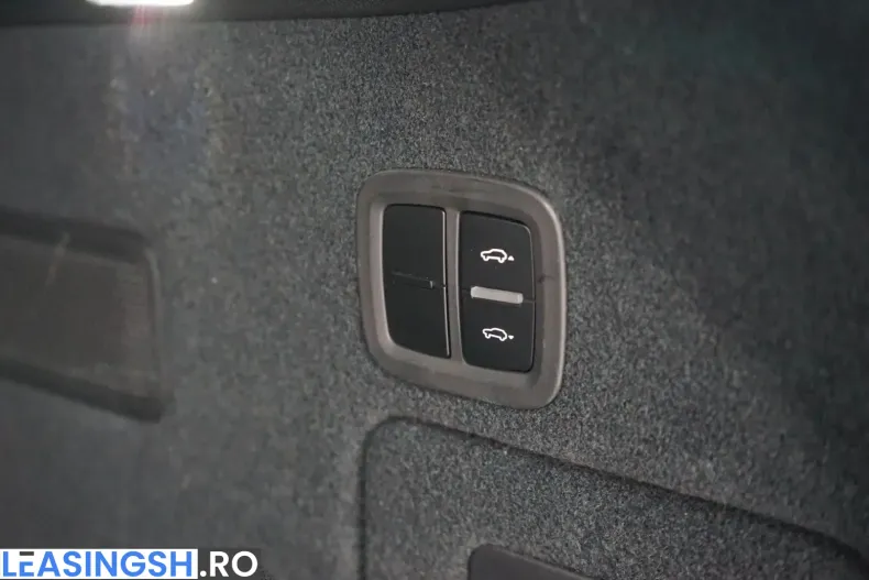 Porsche Cayenne din 2024 cu 42.750 km - oferta POR204789 - foto 23