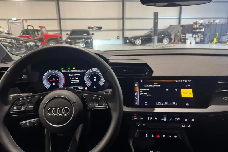 Audi A3 din 2025 cu 9.900 km - oferta AUD204790 - foto 15