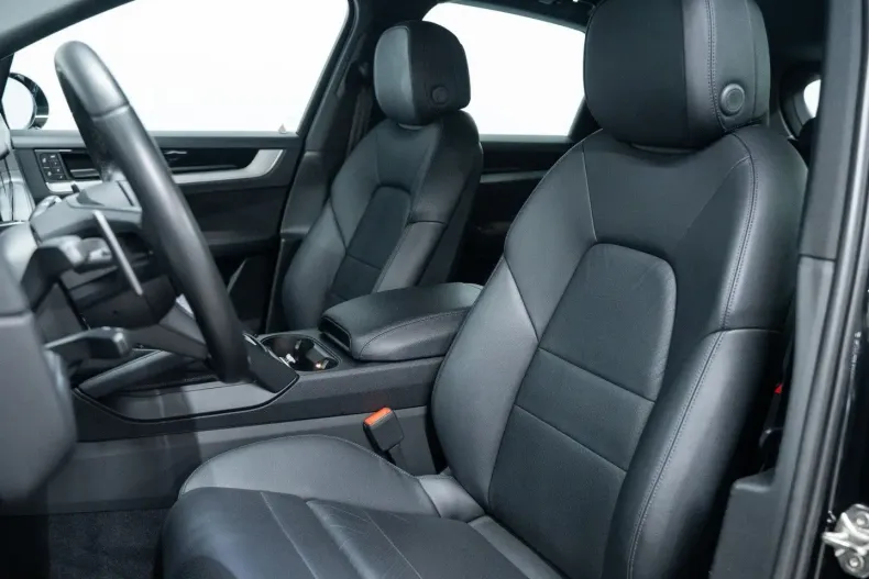 Porsche Cayenne din 2023 cu 61.514 km - oferta POR204793 - foto 8