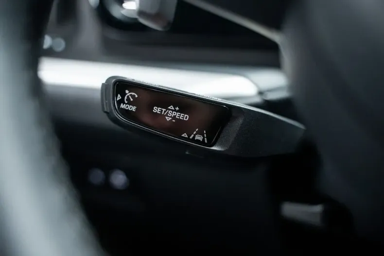 Porsche Cayenne din 2023 cu 61.514 km - oferta POR204793 - foto 33