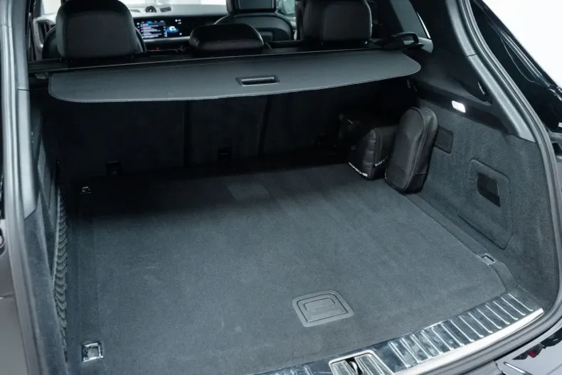 Porsche Cayenne din 2023 cu 61.514 km - oferta POR204793 - foto 44