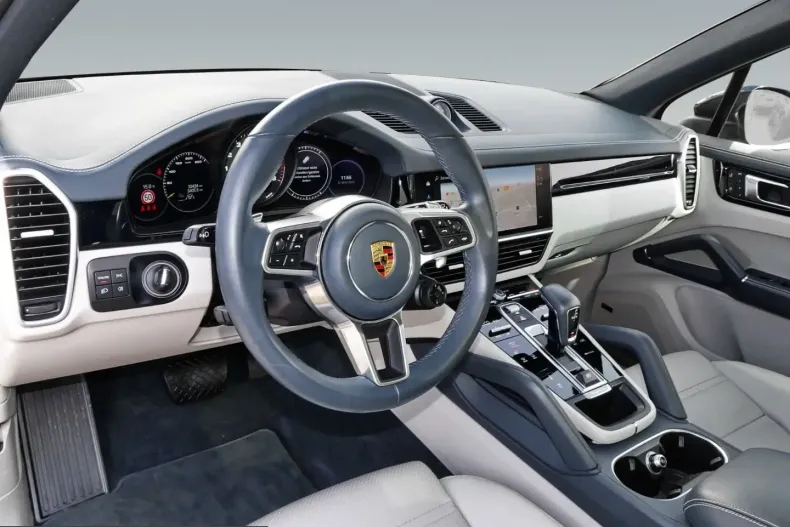 Porsche Cayenne din 2022 cu 33.430 km - oferta POR204794 - foto 4