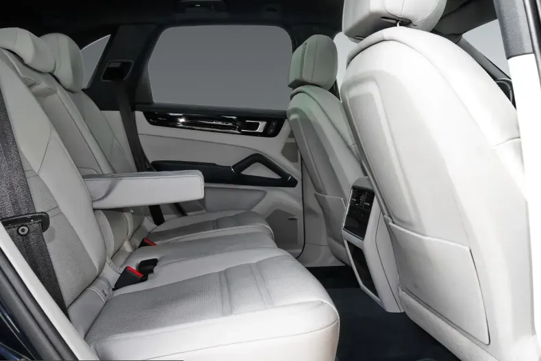 Porsche Cayenne din 2022 cu 33.430 km - oferta POR204794 - foto 17