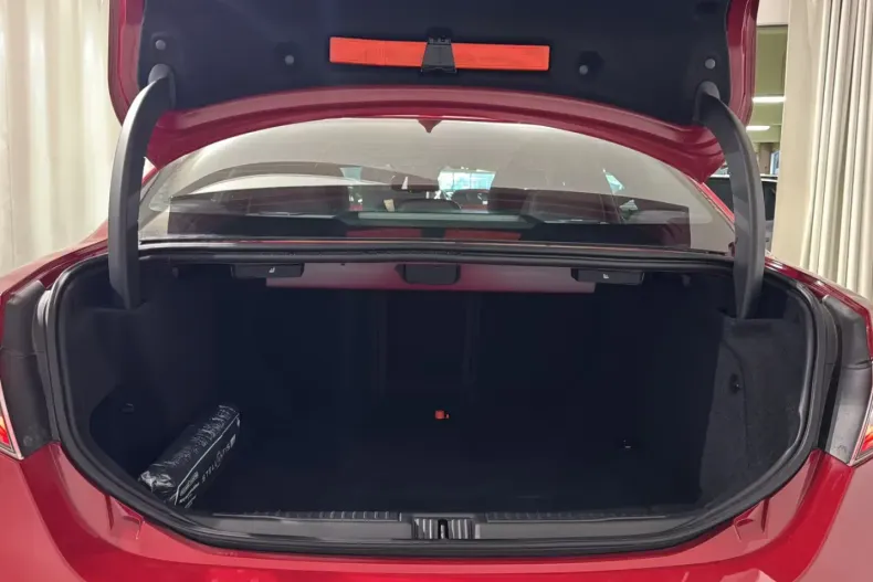 Alfa Romeo Giulia din 2023 cu 9.990 km - oferta ALF204800 - foto 7