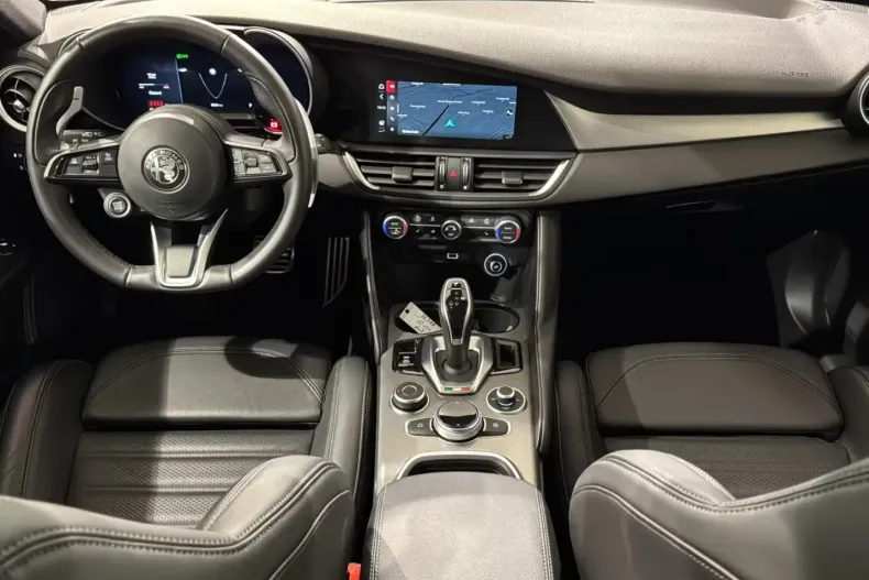 Alfa Romeo Giulia din 2023 cu 9.990 km - oferta ALF204800 - foto 11