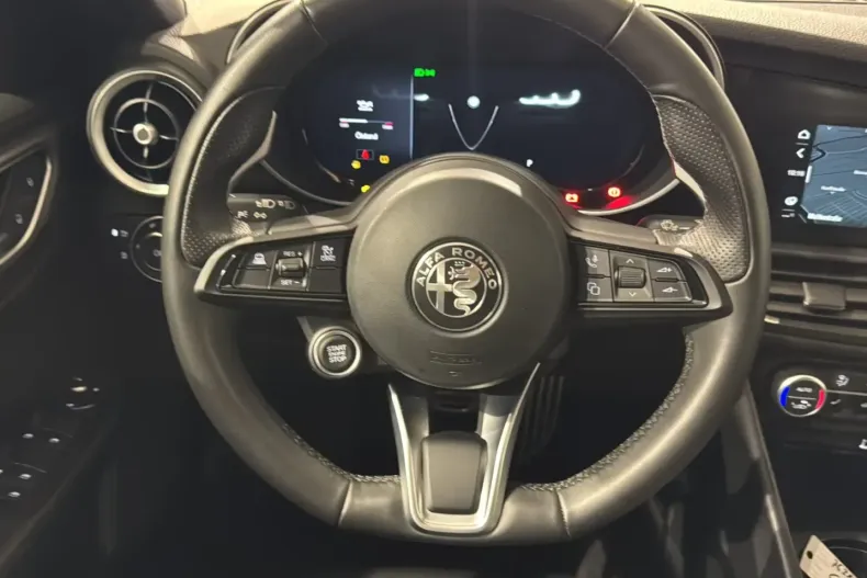 Alfa Romeo Giulia din 2023 cu 9.990 km - oferta ALF204800 - foto 13