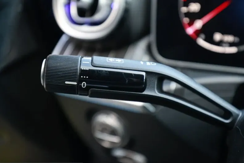 Mercedes-Benz C 220 (Clasa C) din 2024 cu 5.419 km - oferta MER204805 - foto 18