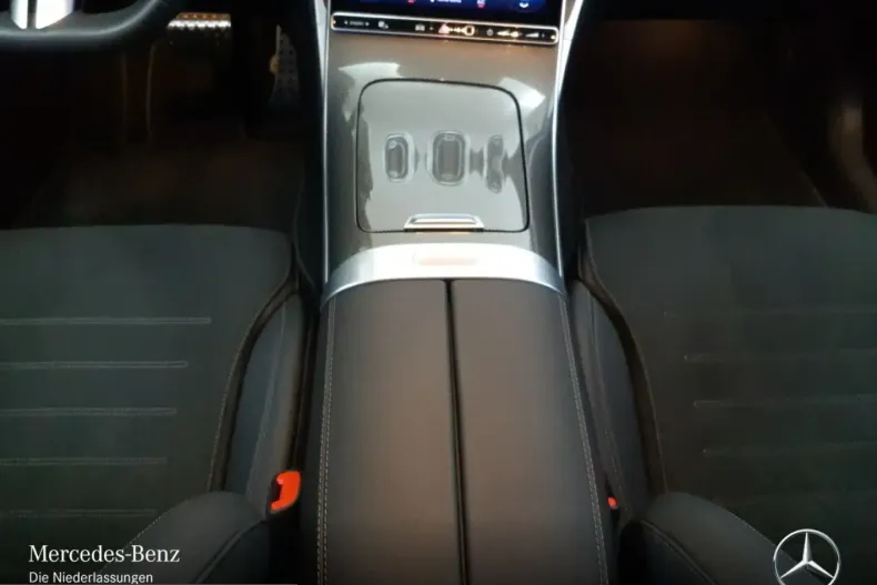 Mercedes-Benz C 200 (Clasa C) din 2025 cu 9.448 km - oferta MER204807 - foto 12