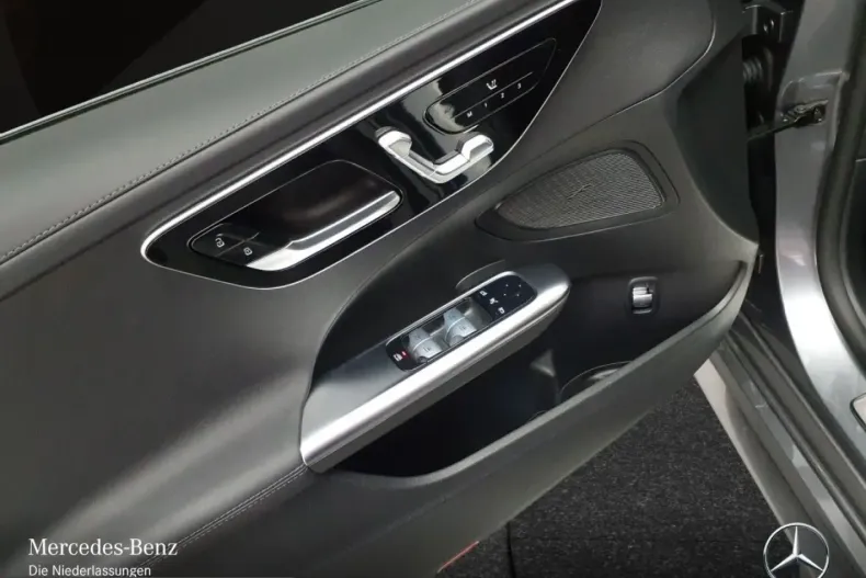 Mercedes-Benz C 200 (Clasa C) din 2025 cu 9.448 km - oferta MER204807 - foto 14