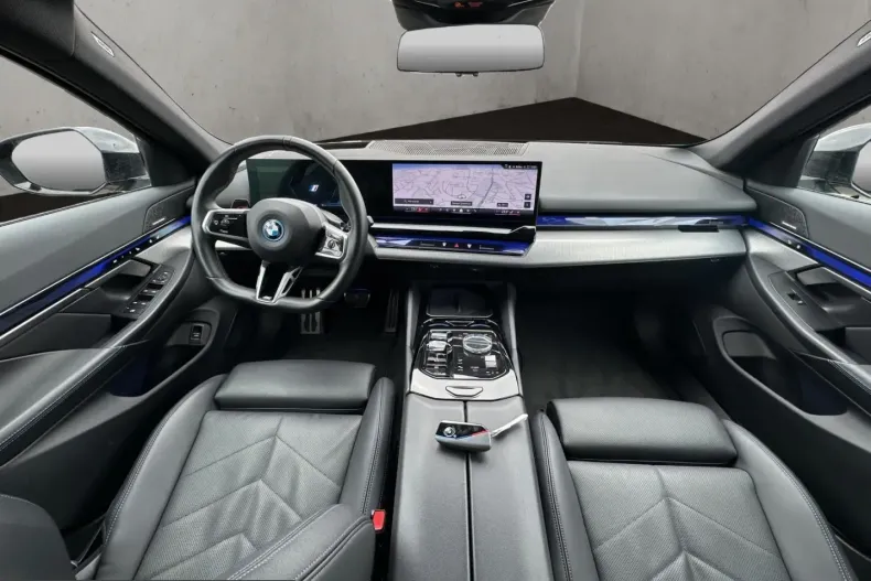 BMW i5 (Seria 5) din 2024 cu 46.600 km - oferta BMW204809 - foto 12