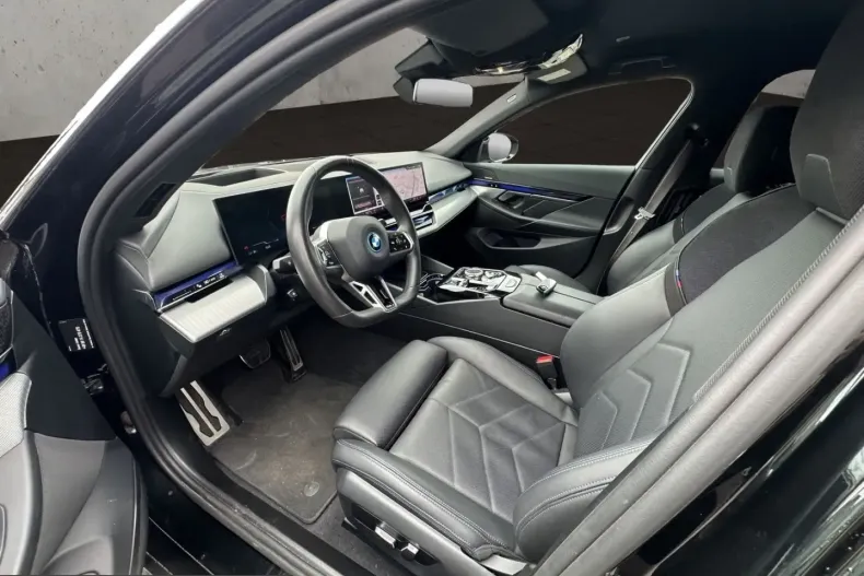 BMW i5 (Seria 5) din 2024 cu 46.600 km - oferta BMW204809 - foto 13