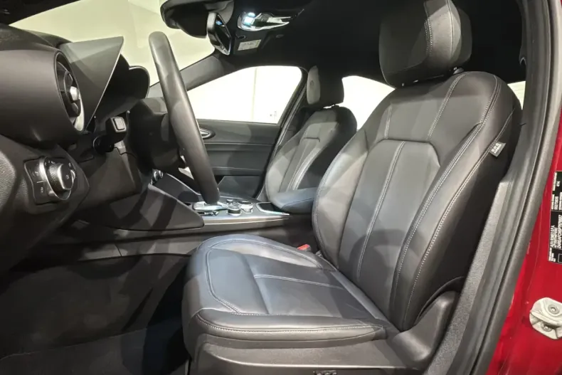 Alfa Romeo Giulia din 2023 cu 5.220 km - oferta ALF204810 - foto 15