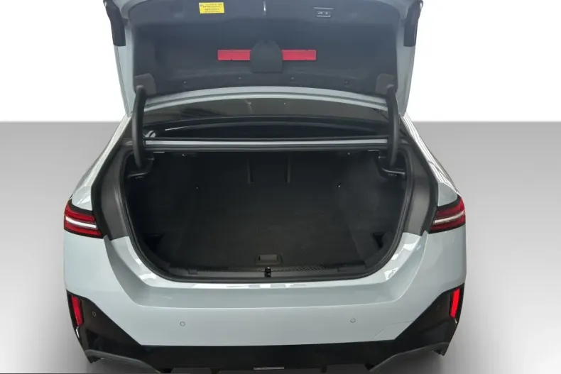 BMW i5 (Seria 5) din 2024 cu 66.649 km - oferta BMW204811 - foto 11